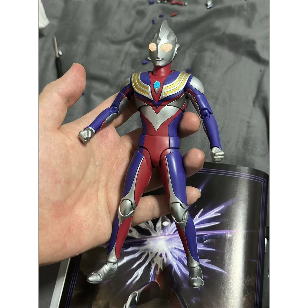 Novo Kit de Montagem Blokees E - Model Kit Ultraman Tiga avaliação e preço